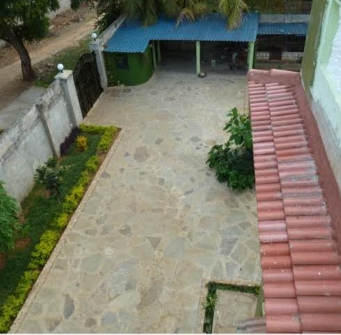 7-bedroom-house-for-sale-coca-cabana-beach-road-mtwapa
